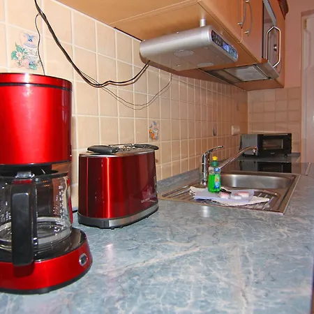 公寓 In With Balcony *